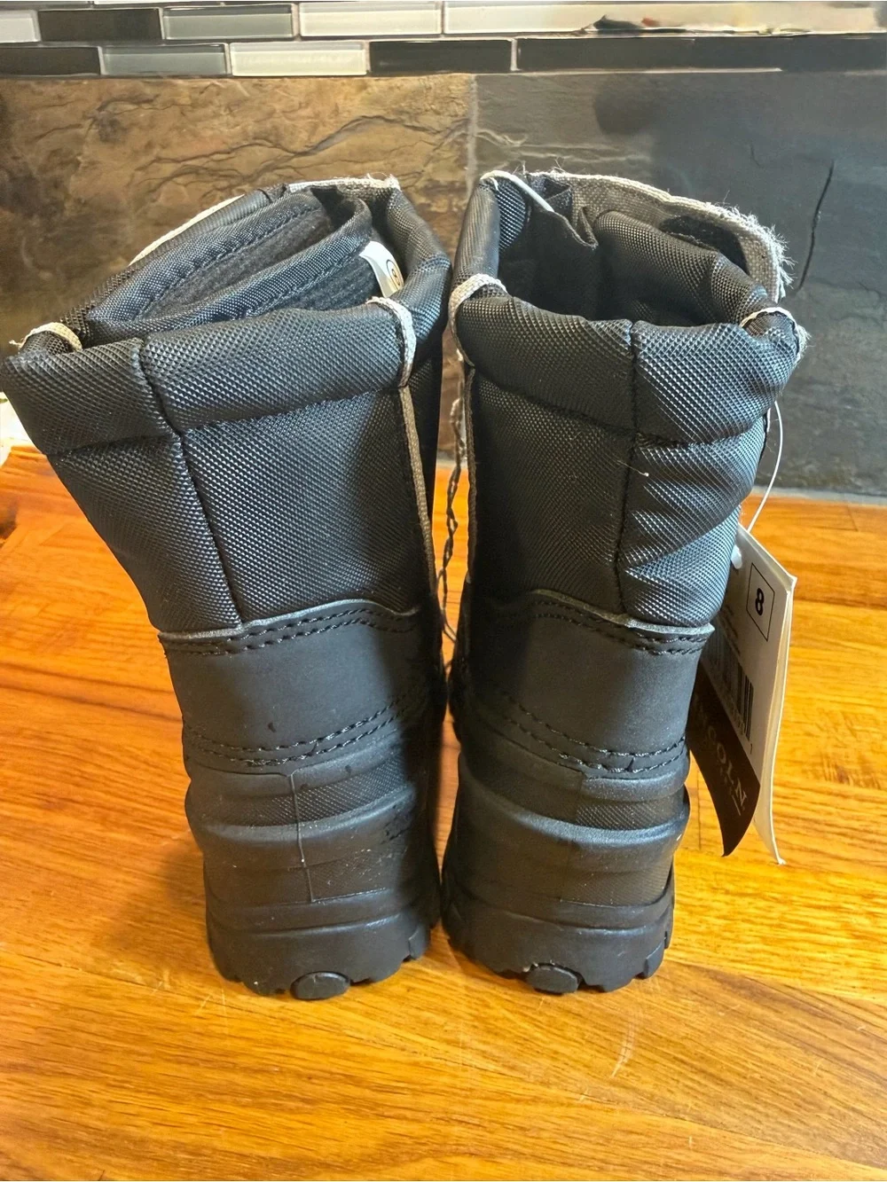 Kids Winter Boots with removable inserts - Black and Light Gray, size 8 (046)